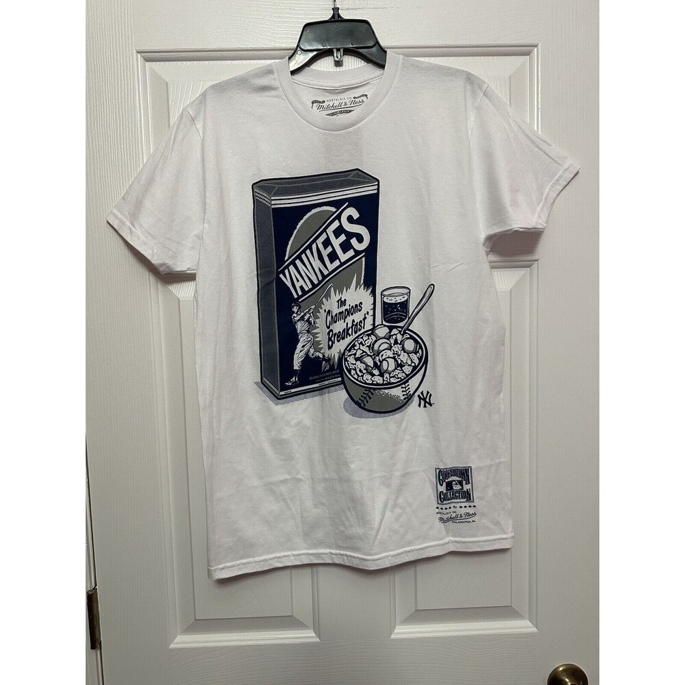 Mitchell & Ness New York Yankees Cereal Shirt White Mens Size Medium BRAND NEW